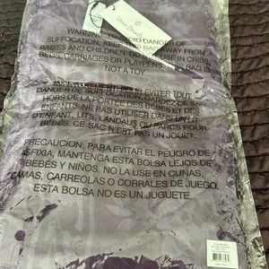 square soft fringe Vera Bradley scarf. Tonal Chrysanthemums. 48”x48”. NWT